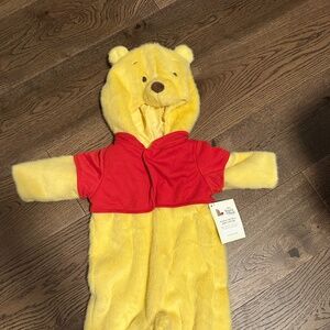 NWT Pottery Barn Winnie the Pooh Costume 0-6 months